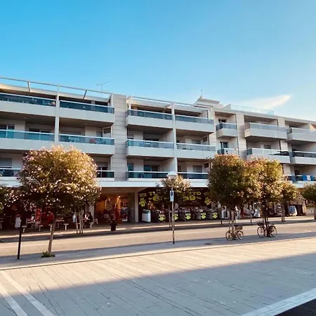Apartament Coastal With Spacious Terrace Bibione